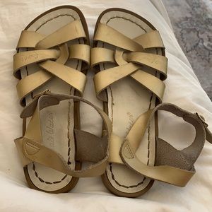 The salt water sandal size 2 gold